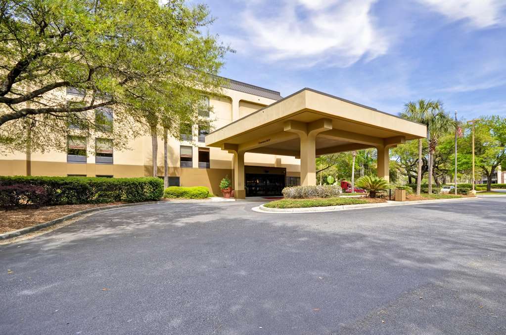 Hampton Inn Patriots Point Charleston Exterior photo